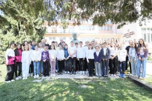 IMG-e83ecffffe88a03c23aa0413ffa6b24f-V