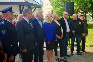 spomen-obelezje-kosare-bac_sl1