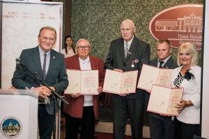 06-добитници-Октобарске-златне-повеље-и-Драгољуб-Ђорђевић